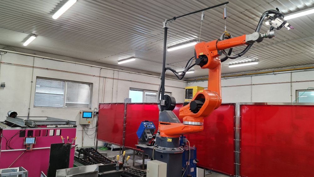 Robotic welding with CLOOS Qirox